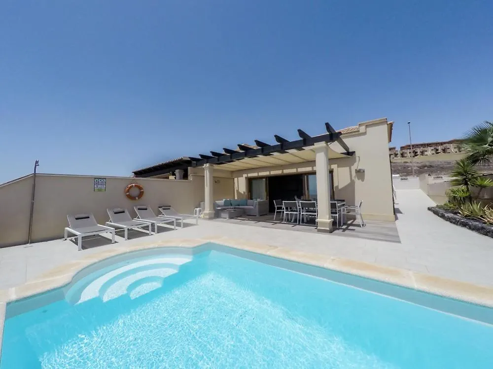 Luxurious Villa With Amazing Sea View And Pool Caleta De Fuste